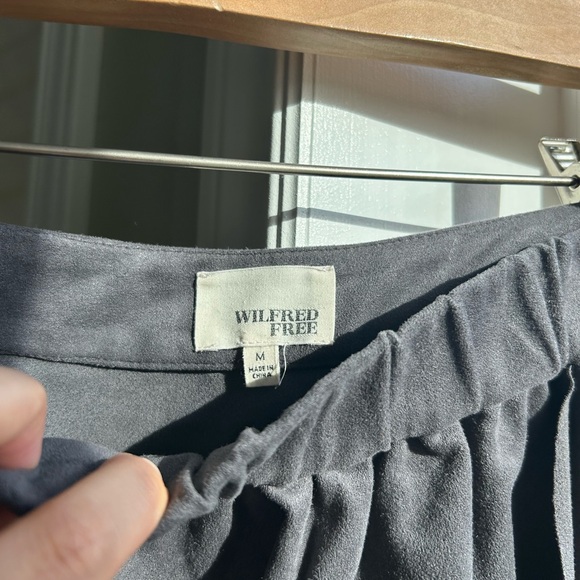 aritzia wilfred nescher faux suede skirt - Picture 6 of 6